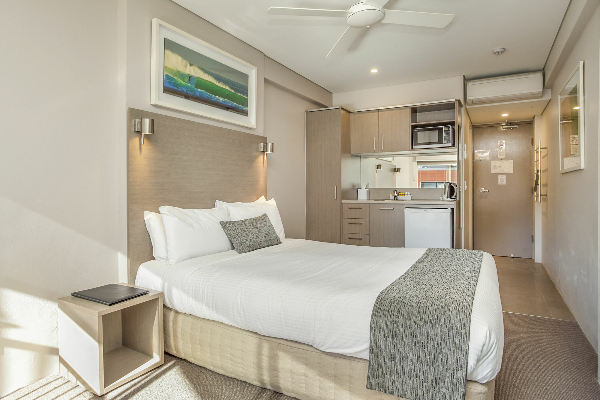 Manly Paradise Motel & Apartments Сидни Екстериор снимка